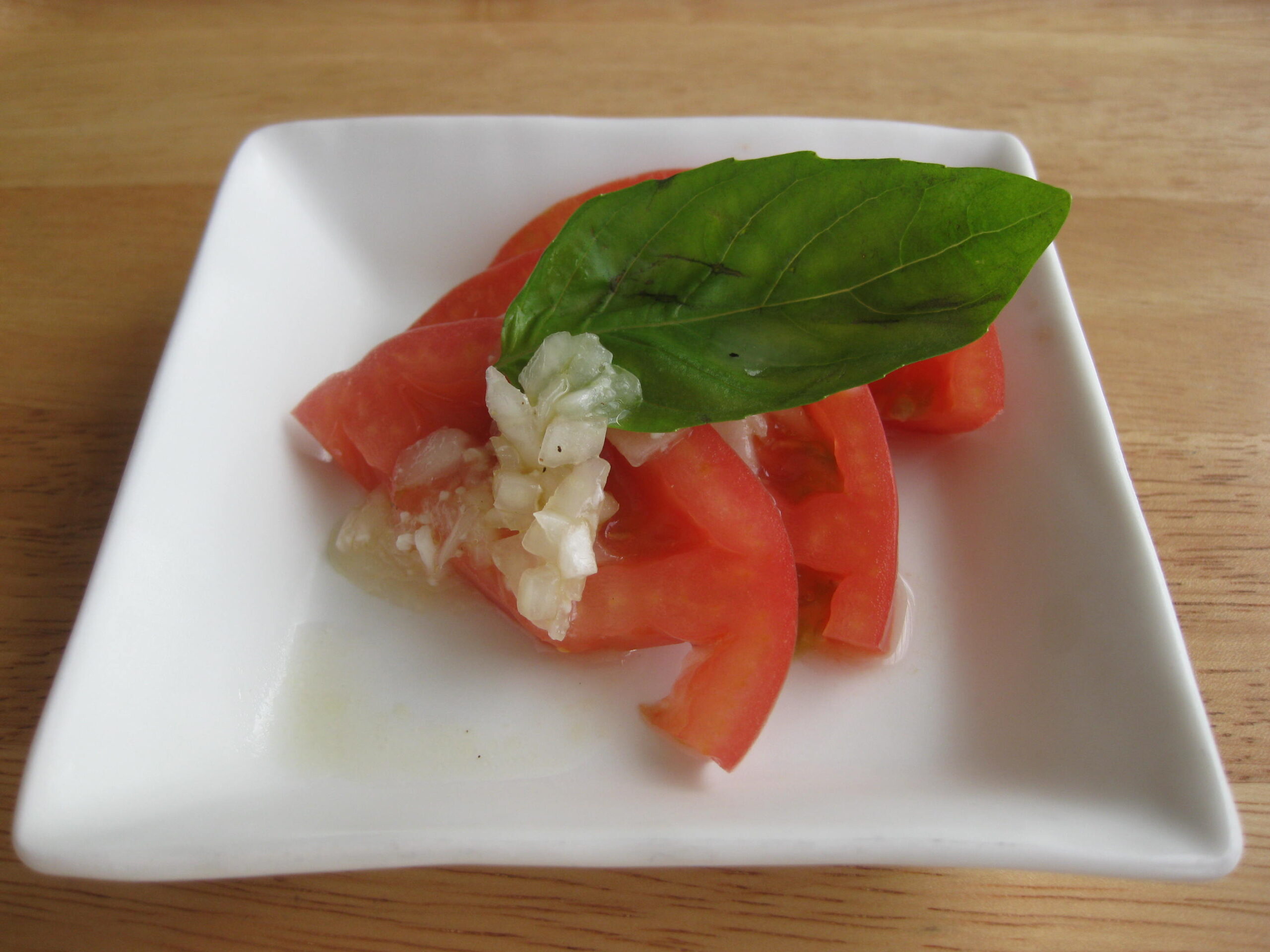 トマトの塩糀サラダ