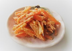 人参のピーナッツ和え