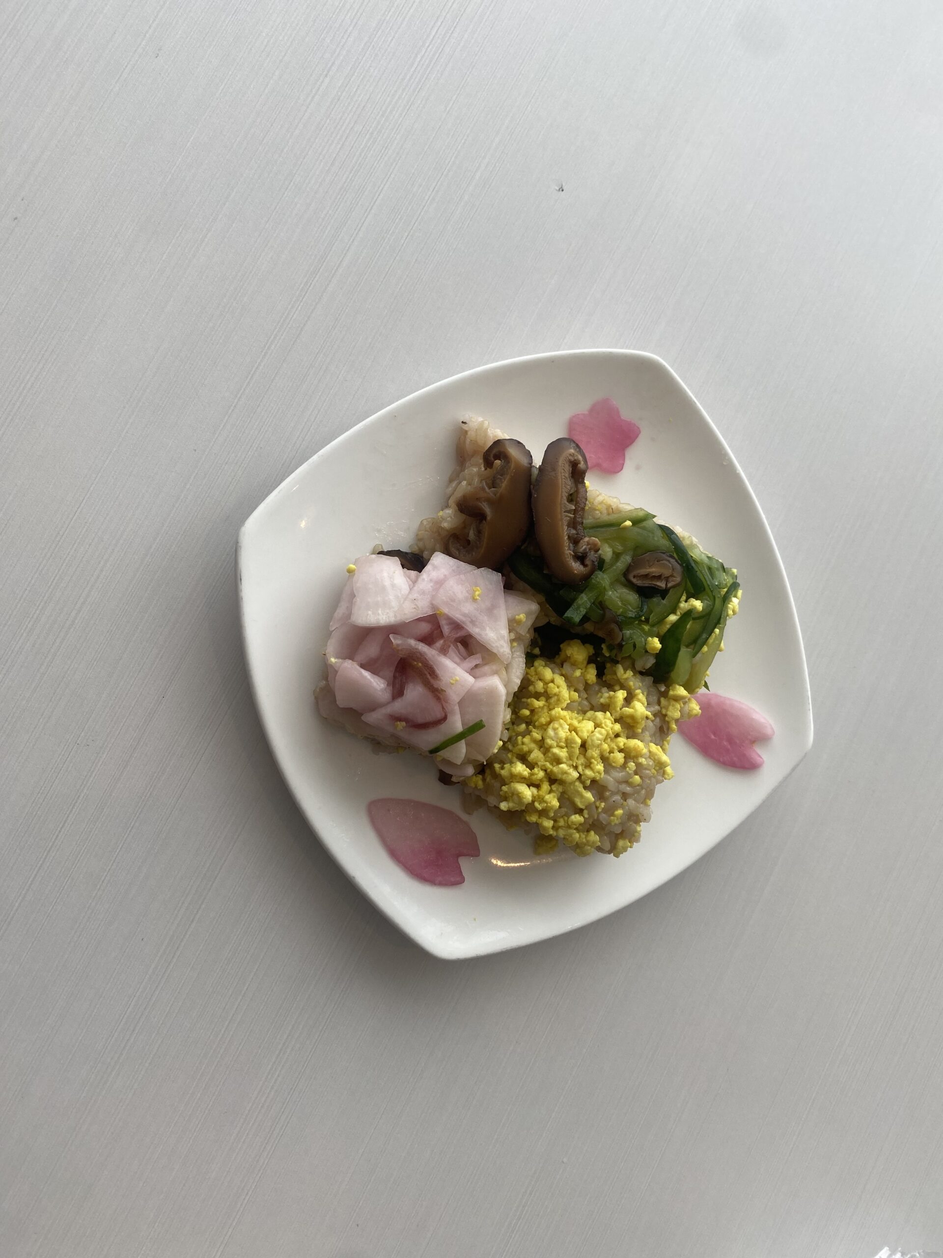 夏の押し寿司 キヌア入り玄米ご飯